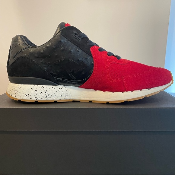 KangaROOS x SneakerBAAS Coil-R2 "Sin City" Sneaker - Picture 4 of 12